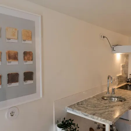Апартаменты Beautiful 1 Bedroom In Лиссабон