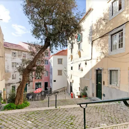 Beautiful 1 Bedroom In *