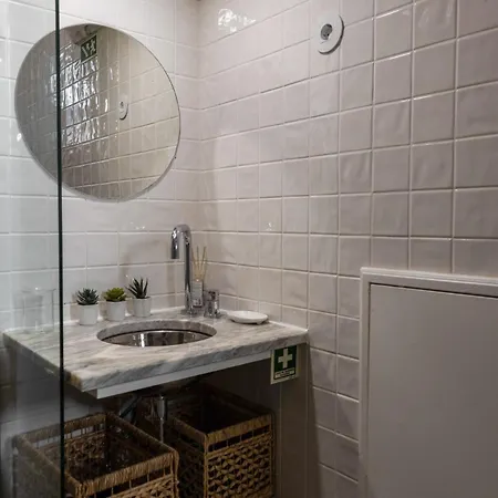 Beautiful 1 Bedroom In Лиссабон